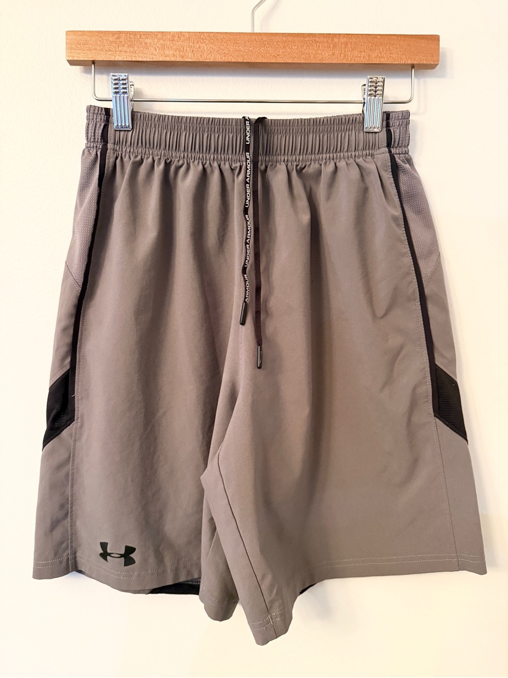 Under Armour HeatGear Athletic Shorts Gray‎ Black Men’s Small